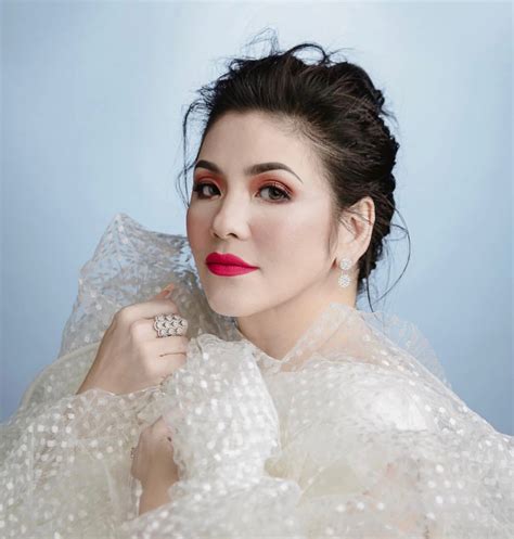 regine velasquez singer.